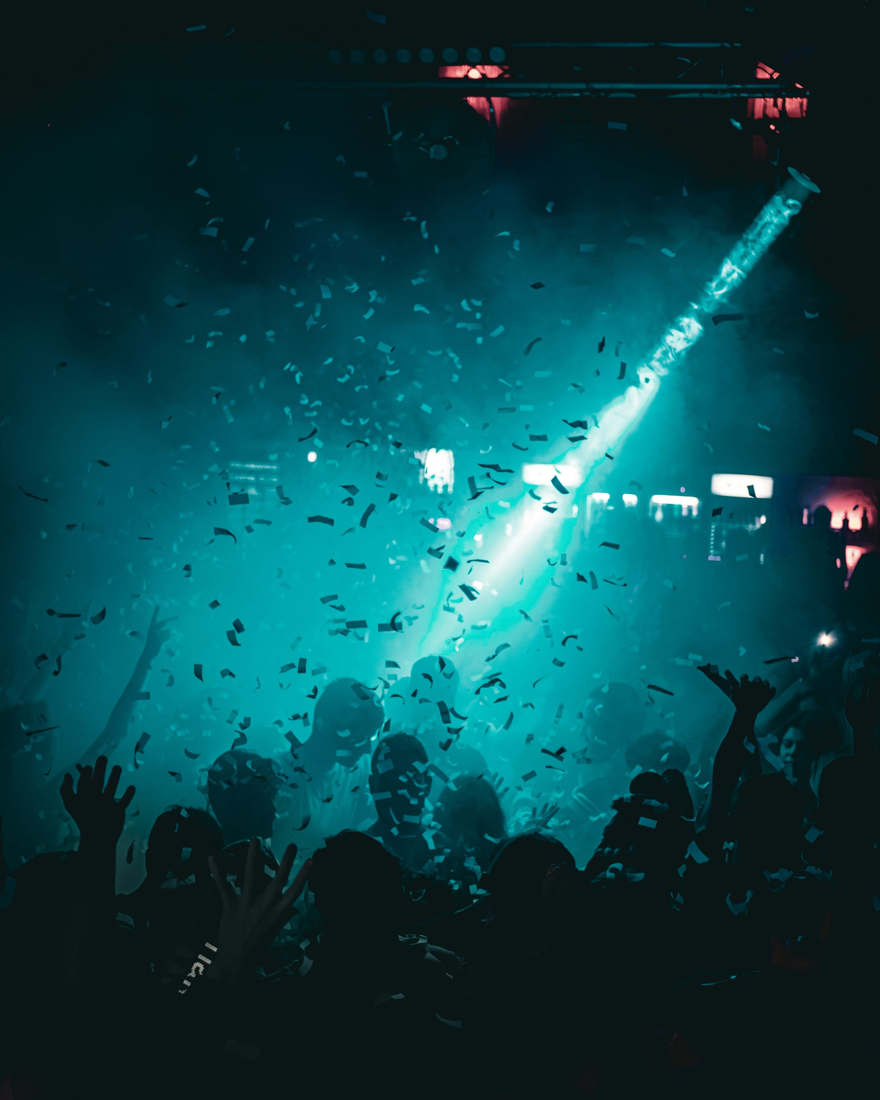 La fiesta sigue en la discoteca después de la cena